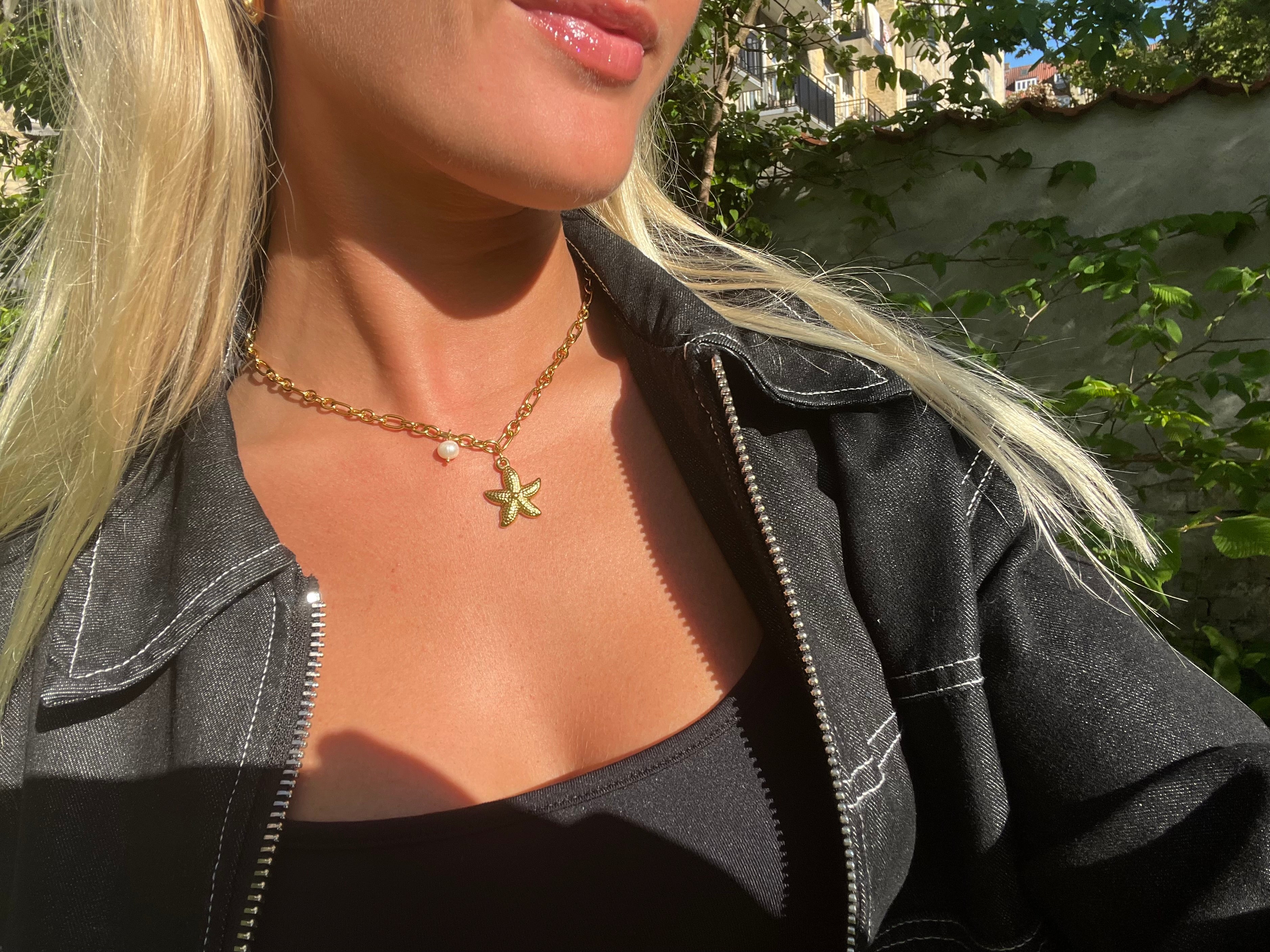 ROSA HALSKÆDE