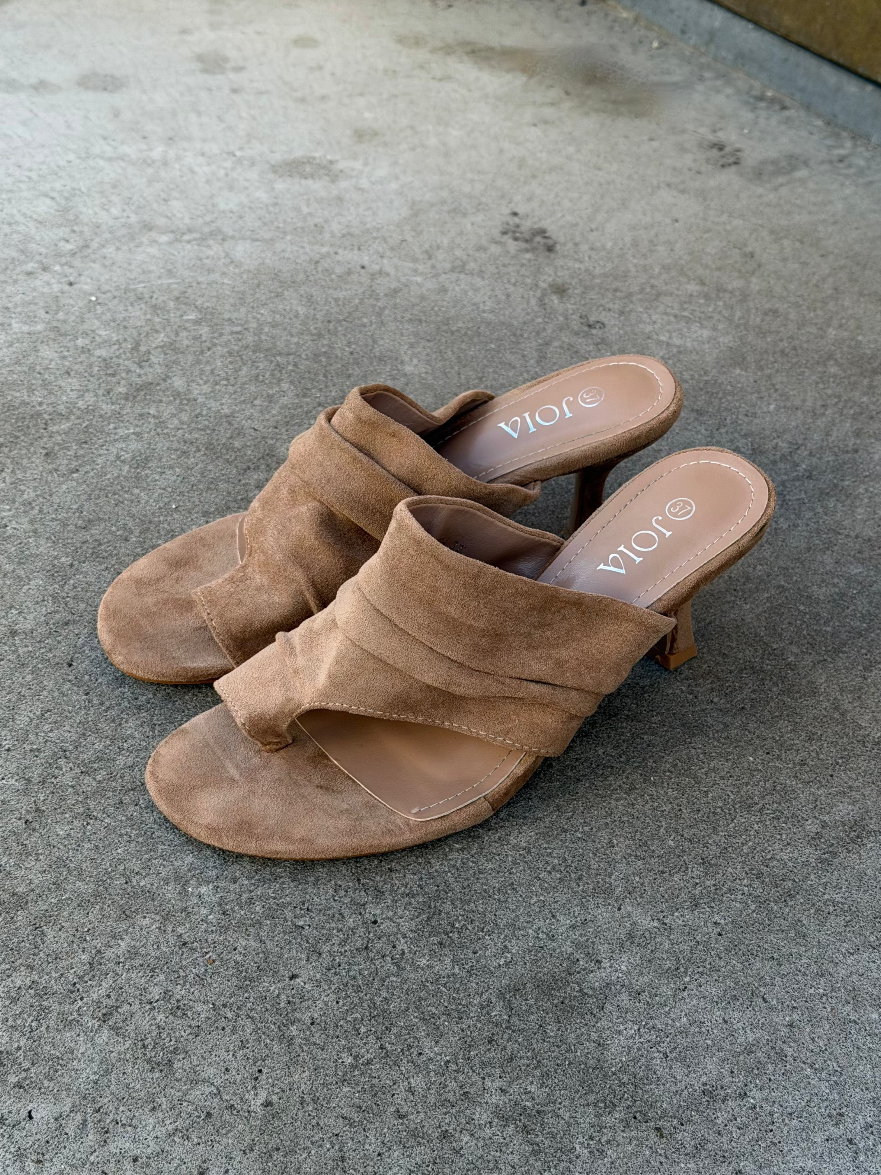 MAJA PUMPS - BEIGE