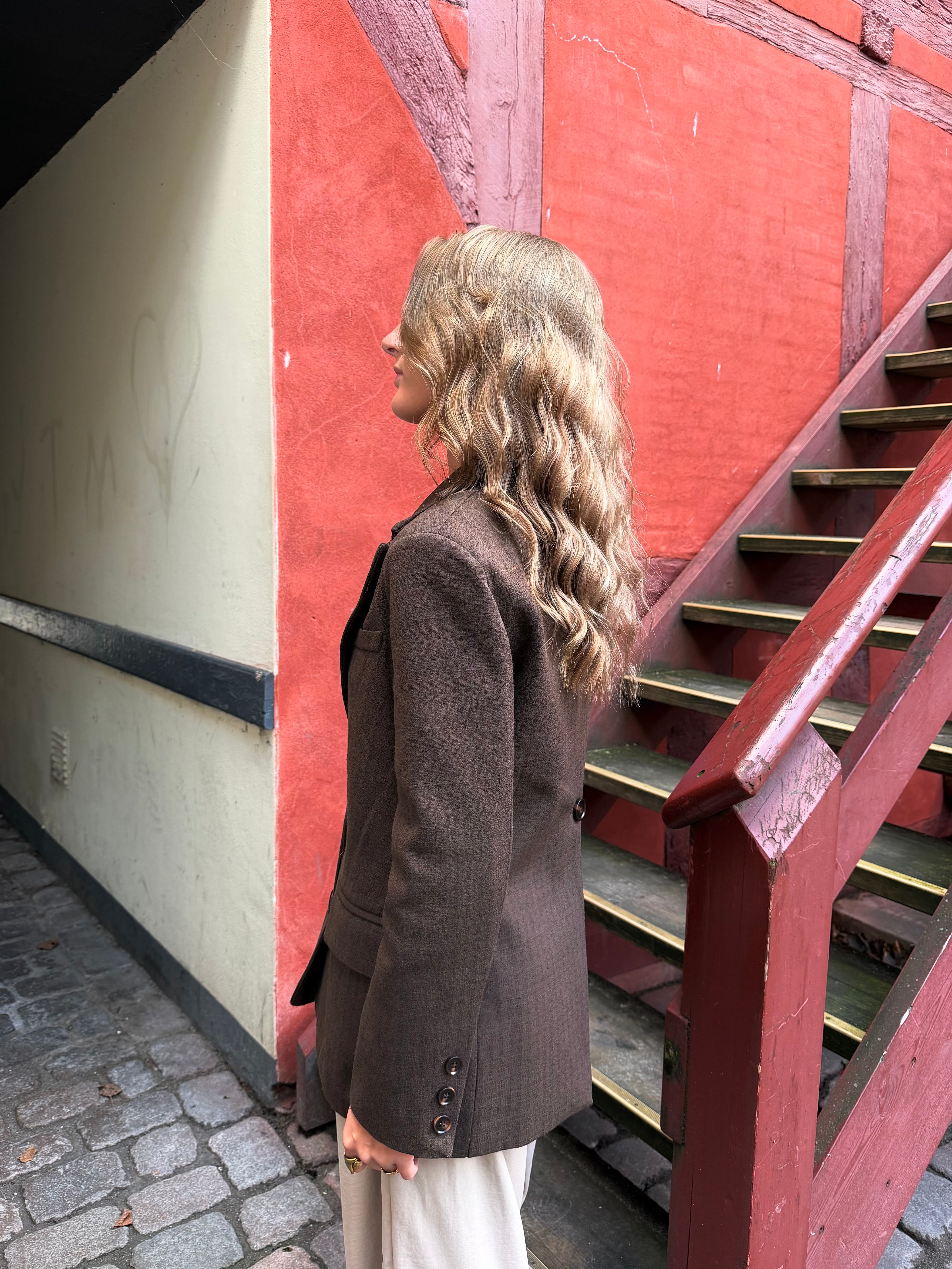 SARA BLAZER