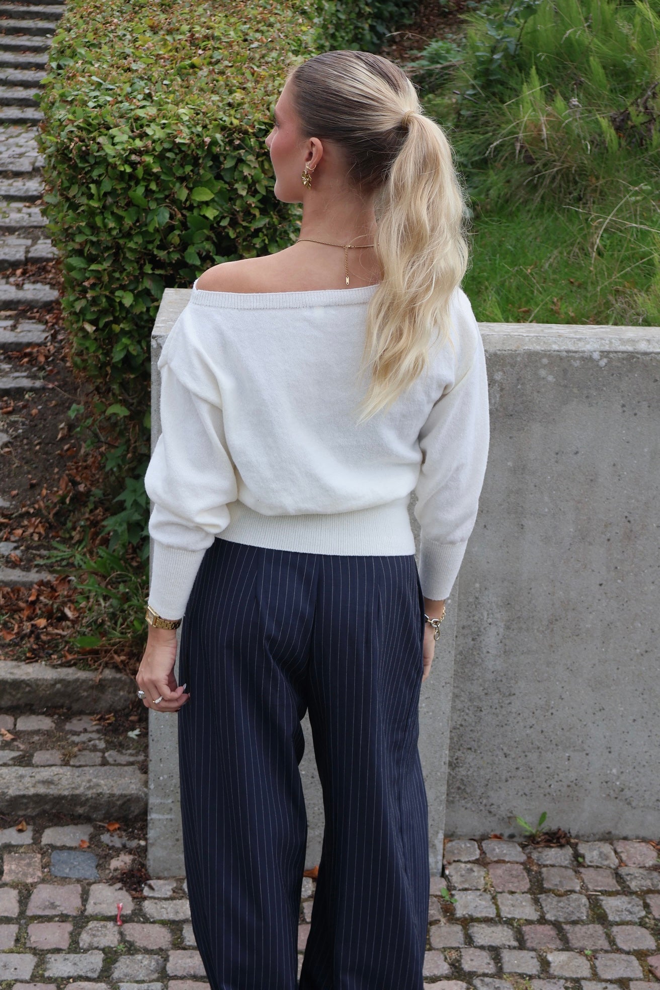 CLARA SWEATER