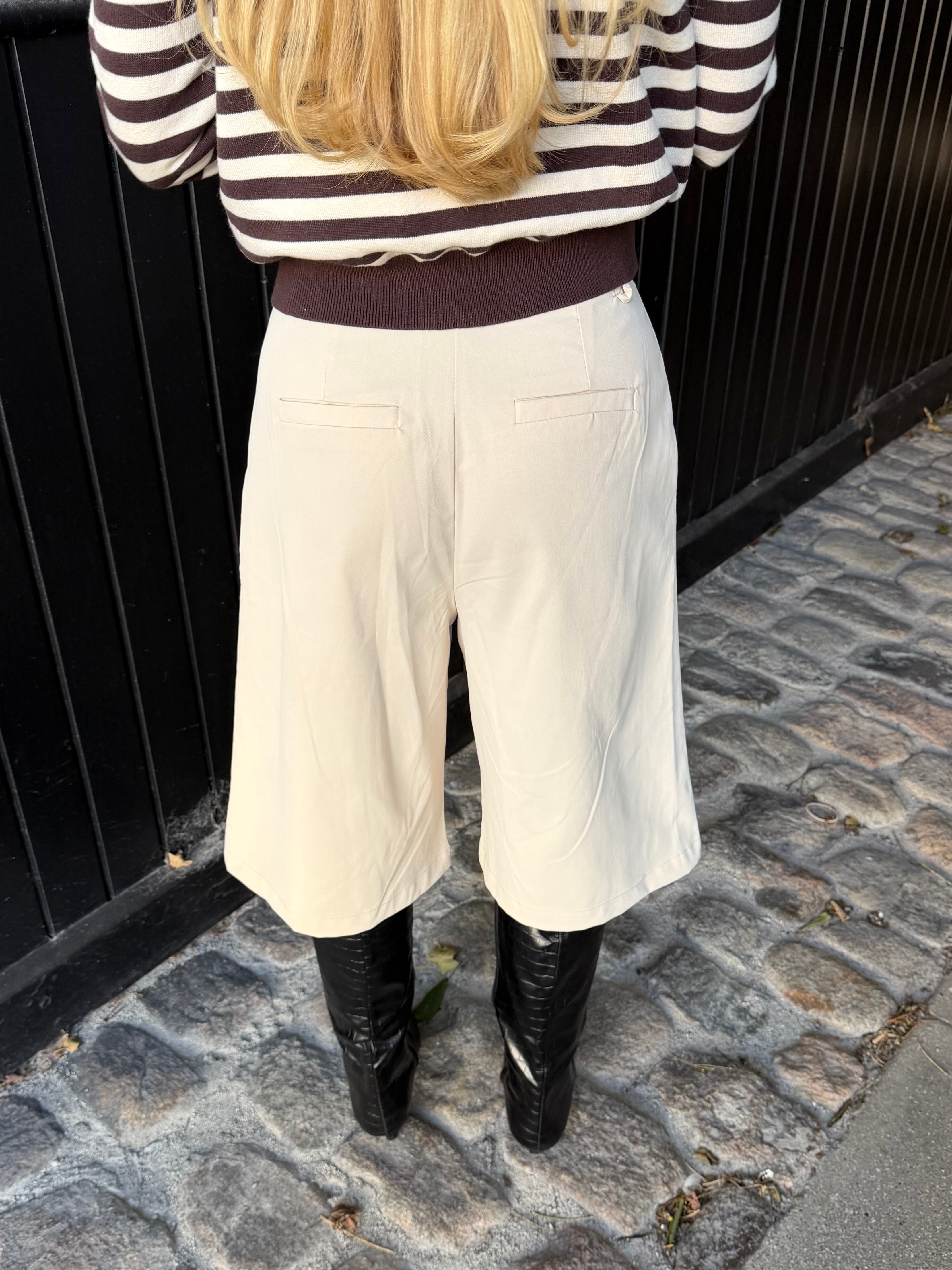 DIDDE SHORTS