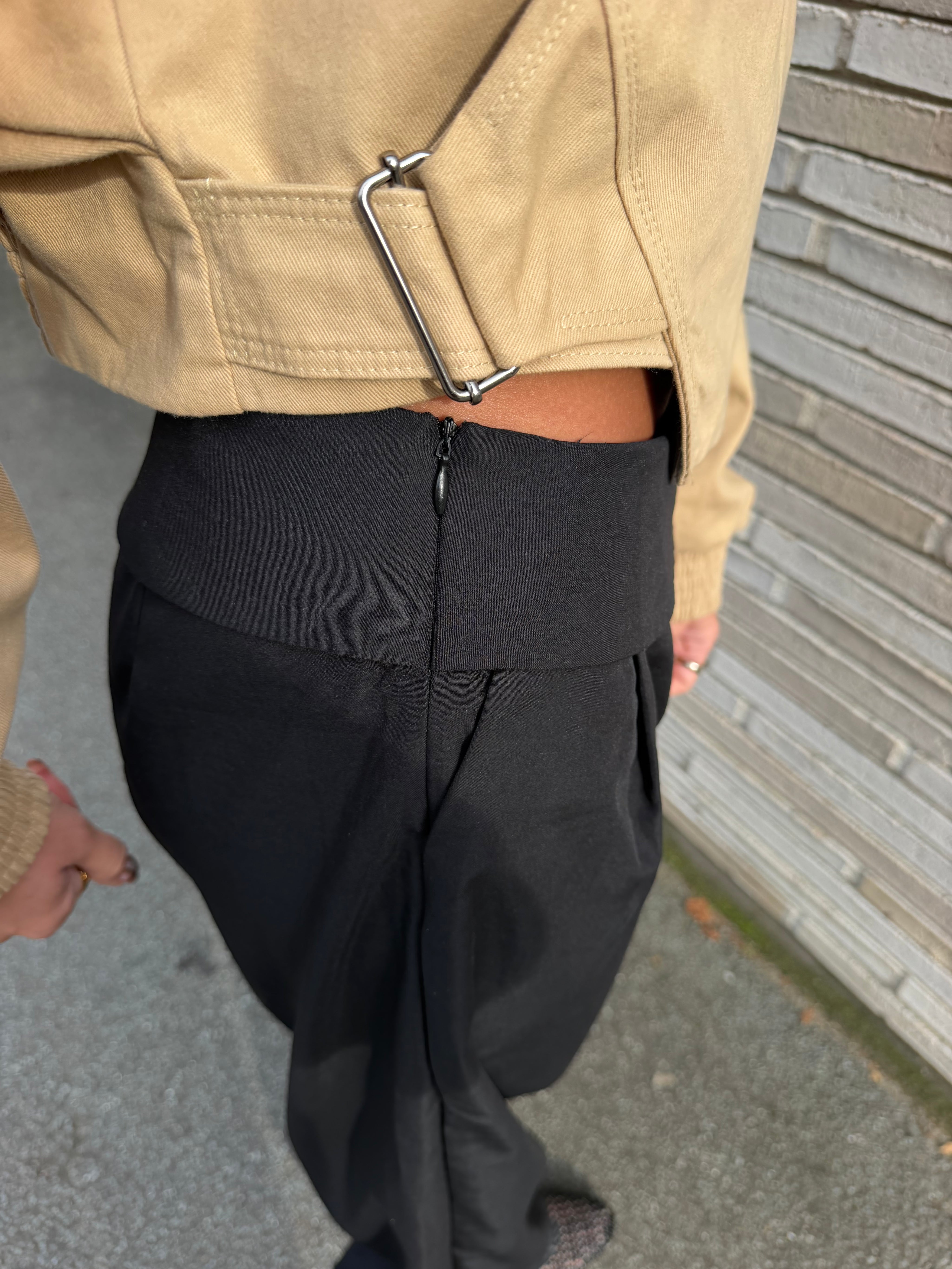 FLORA BUKSER - SORT