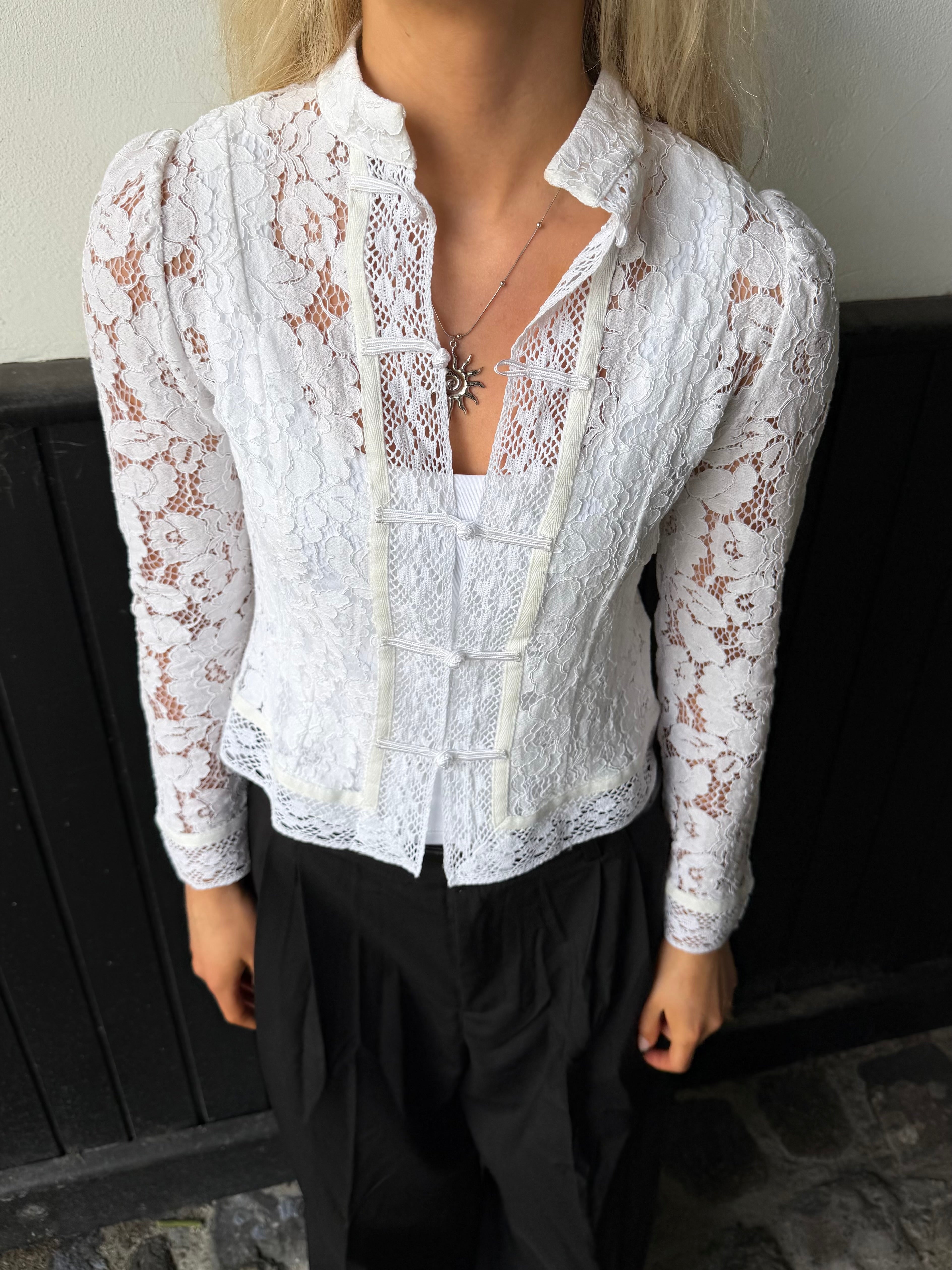 ISABELLA BLUSE - HVID