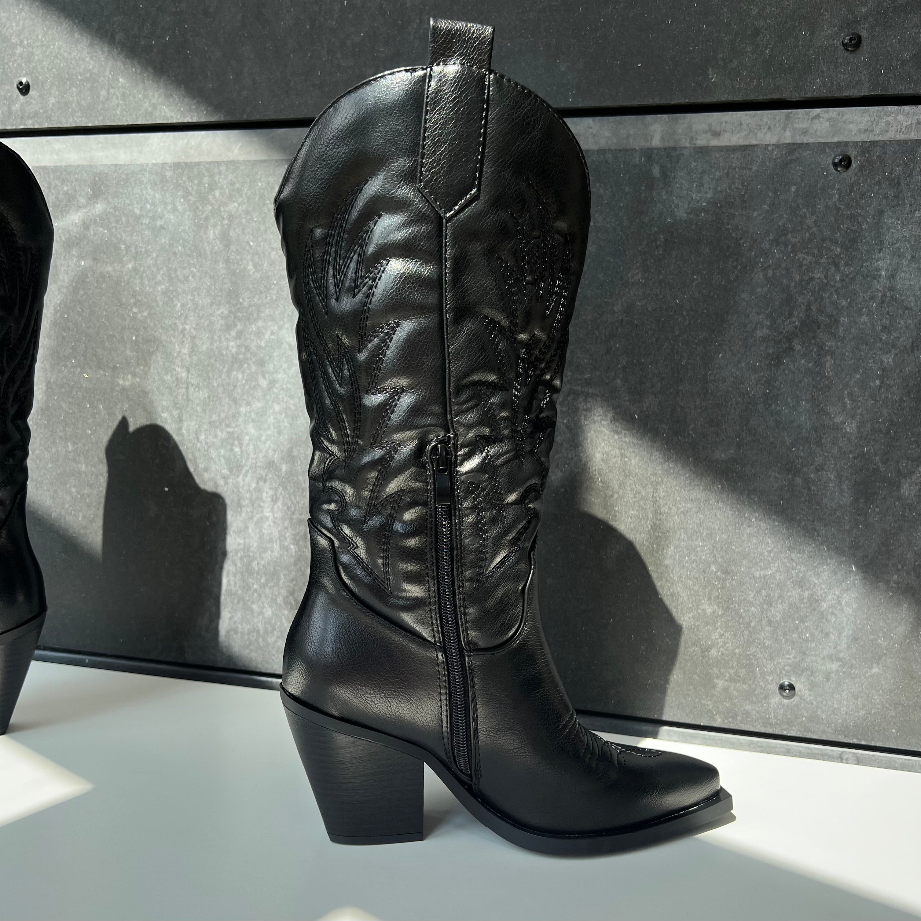 LOUISE BOOTS
