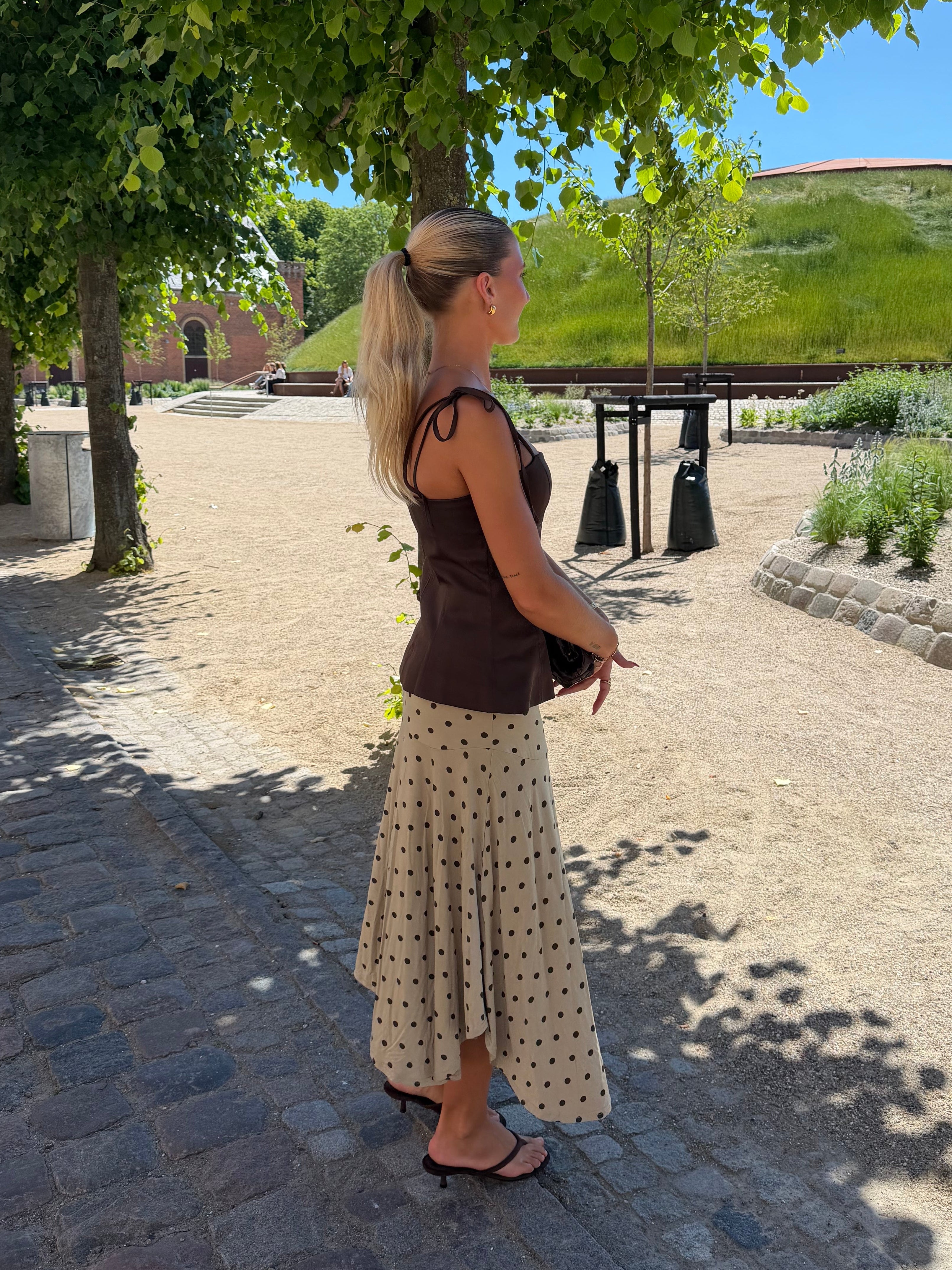 JOSEFINE NEDERDEL