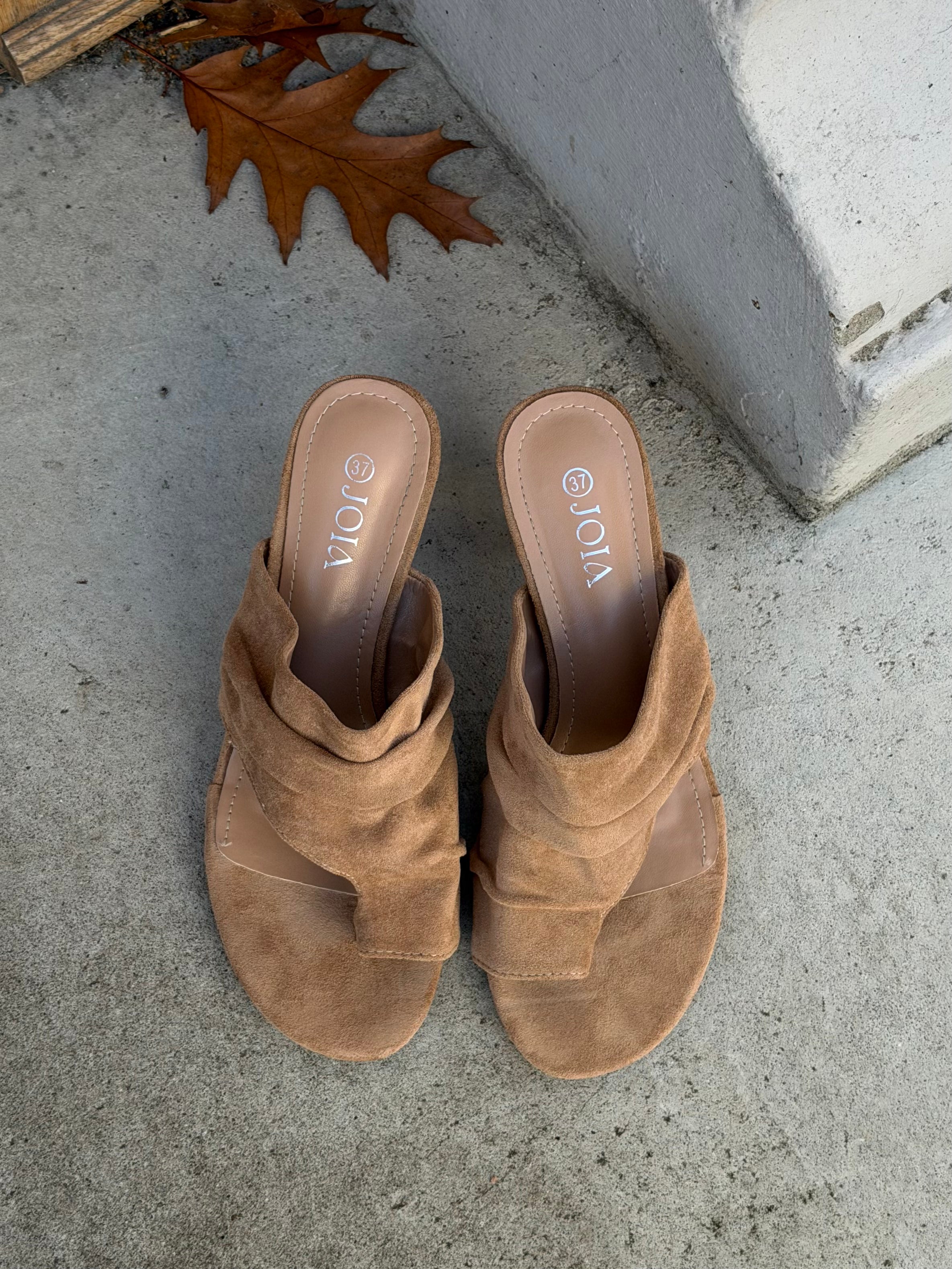 MAJA PUMPS - BEIGE