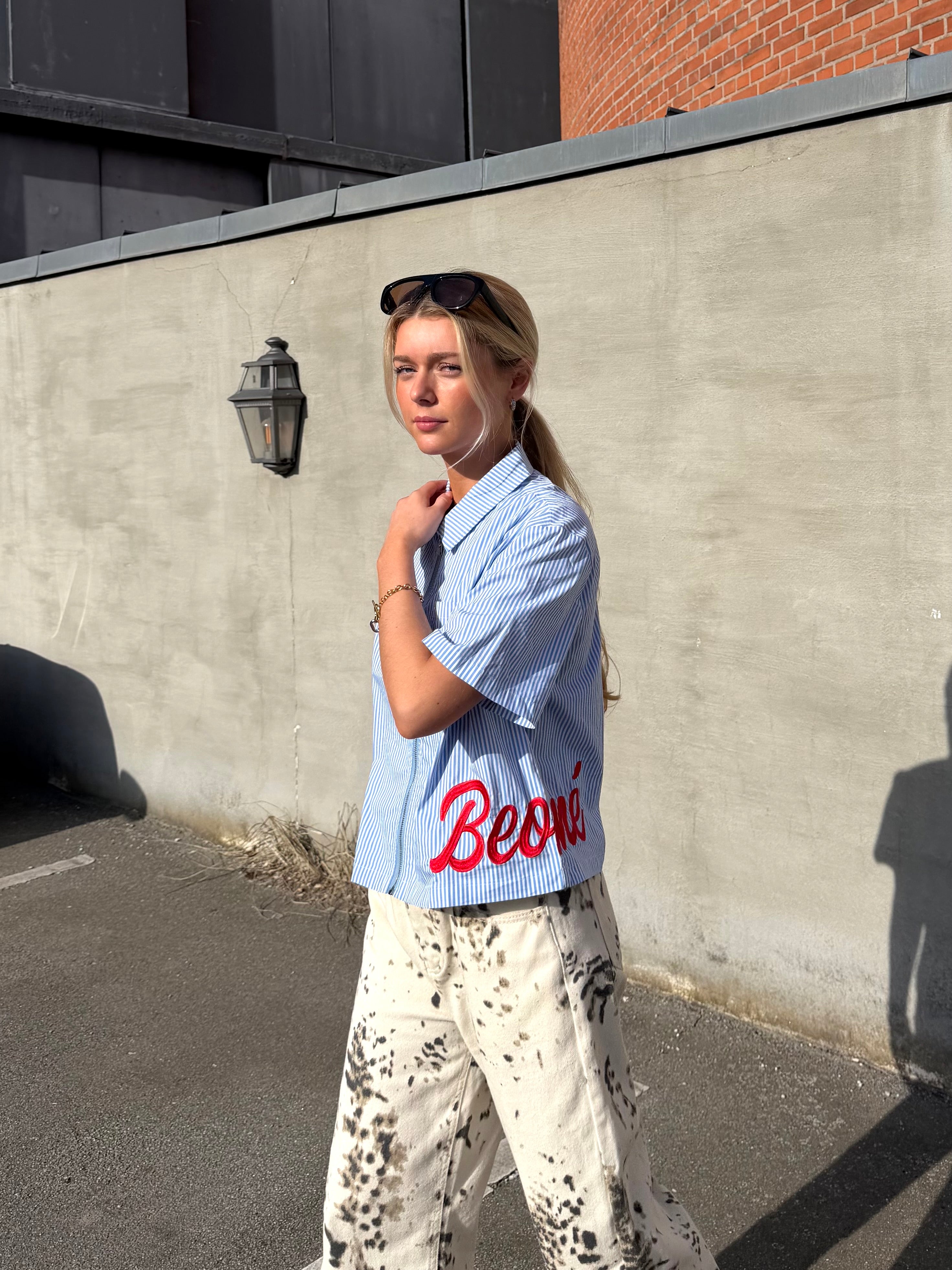 ELLIE SKJORTE - KORTÆRMET