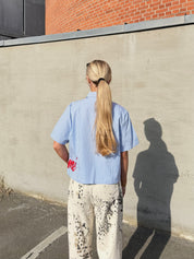 ELLIE SKJORTE - KORTÆRMET