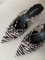 LILY PUMPS