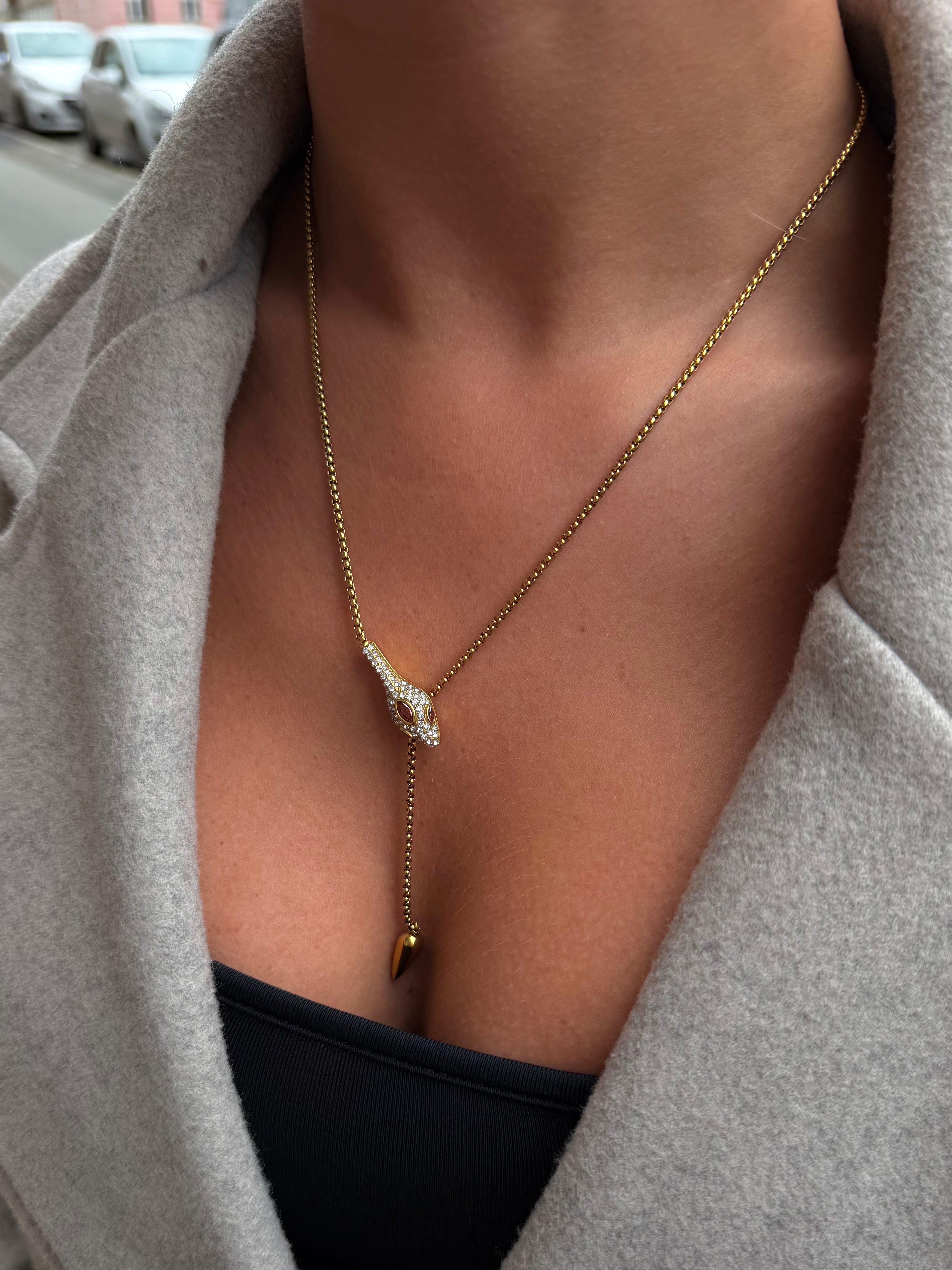 CELINA HALSKÆDE