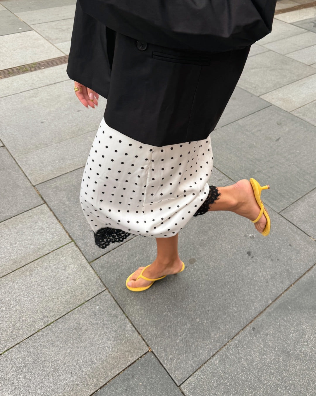 LÆRKE NEDERDEL