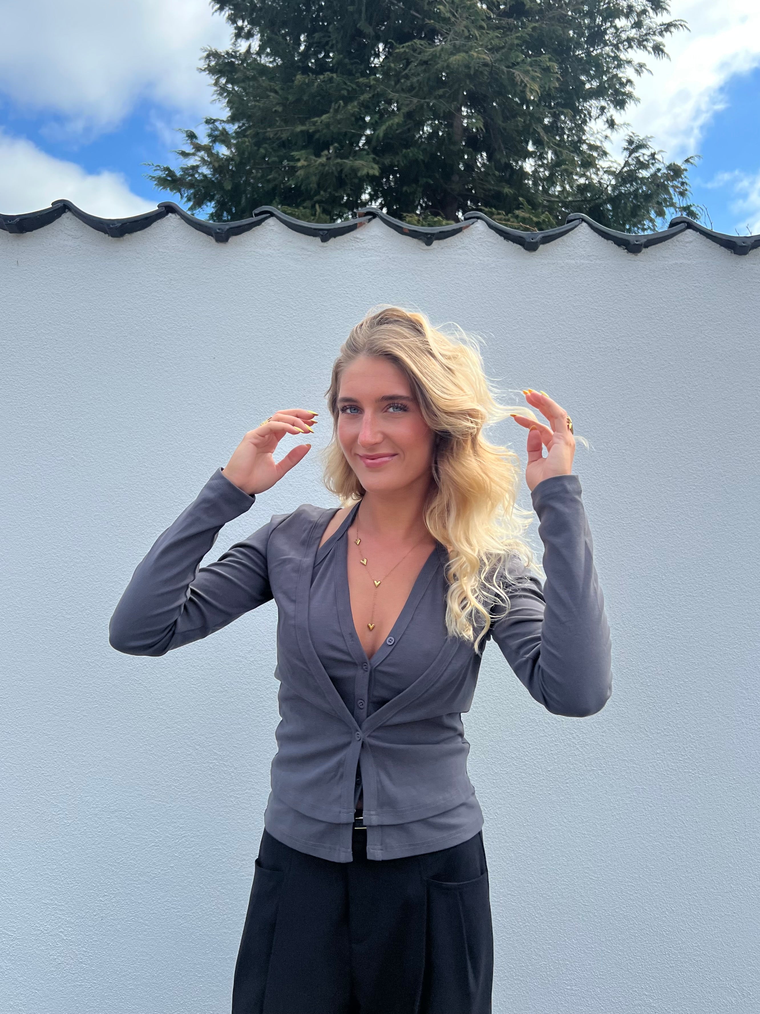 CELINA BLUSE - MØRKEGRÅ