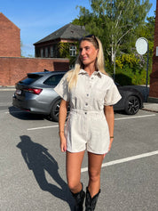 AMANDA JUMPSUIT - LYS BEIGE