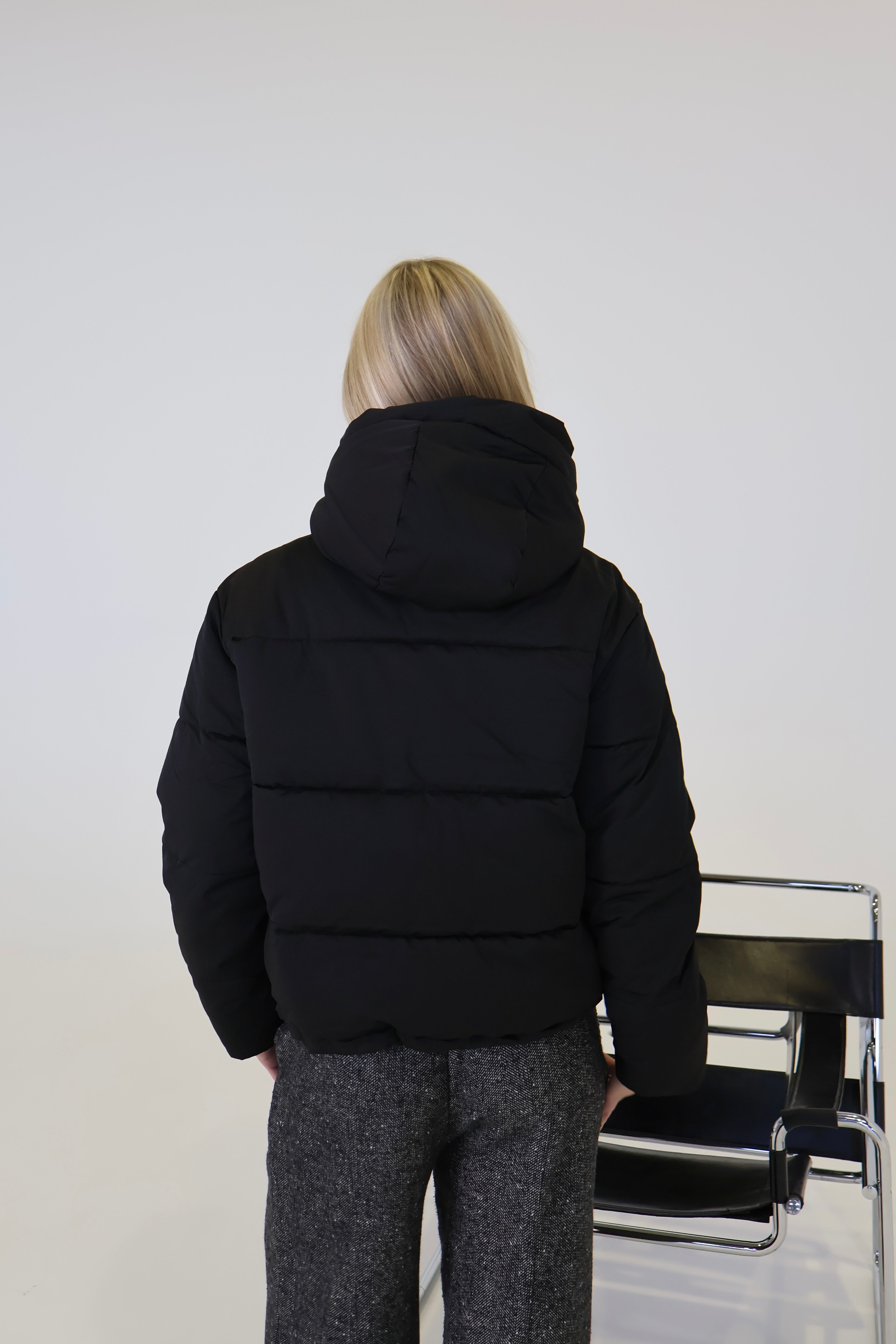 ALBA JAKKE - SORT