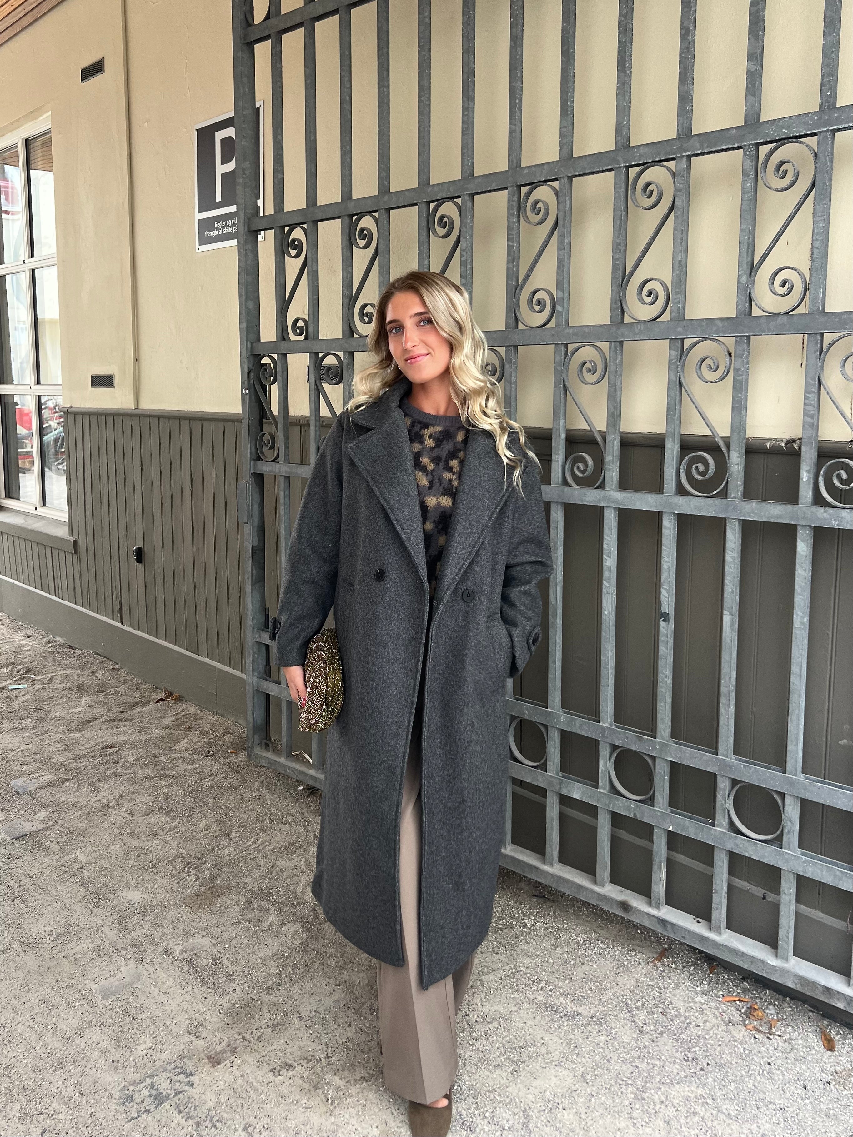 ISABEL FRAKKE - GRÅ