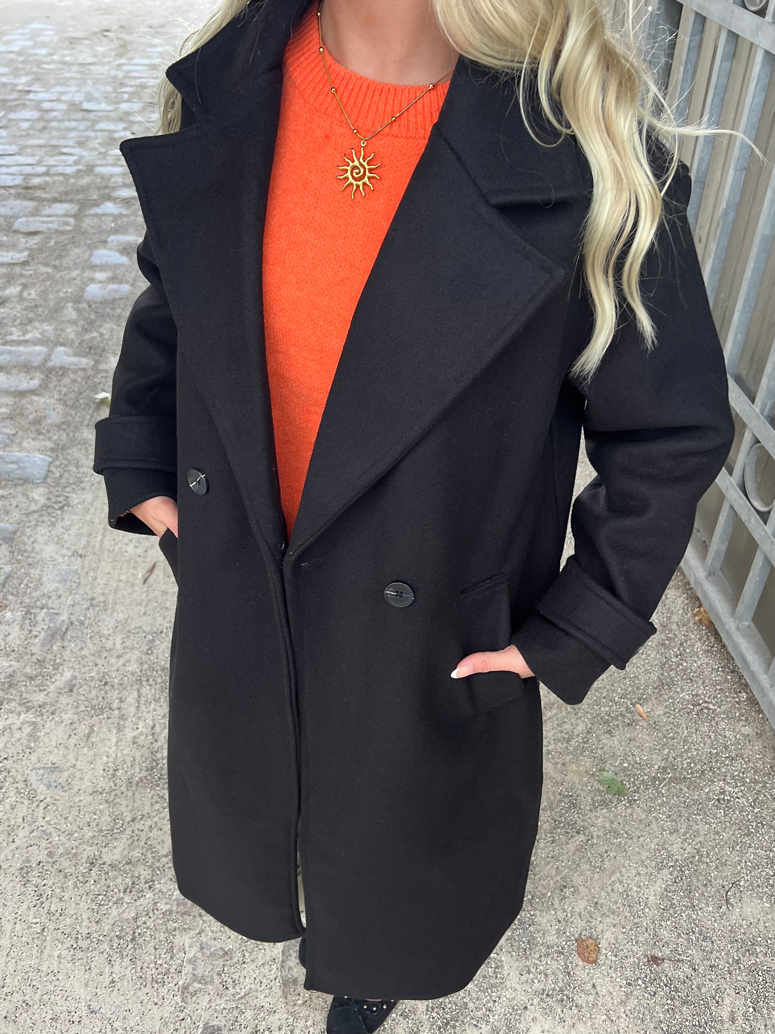 ISABEL FRAKKE - SORT