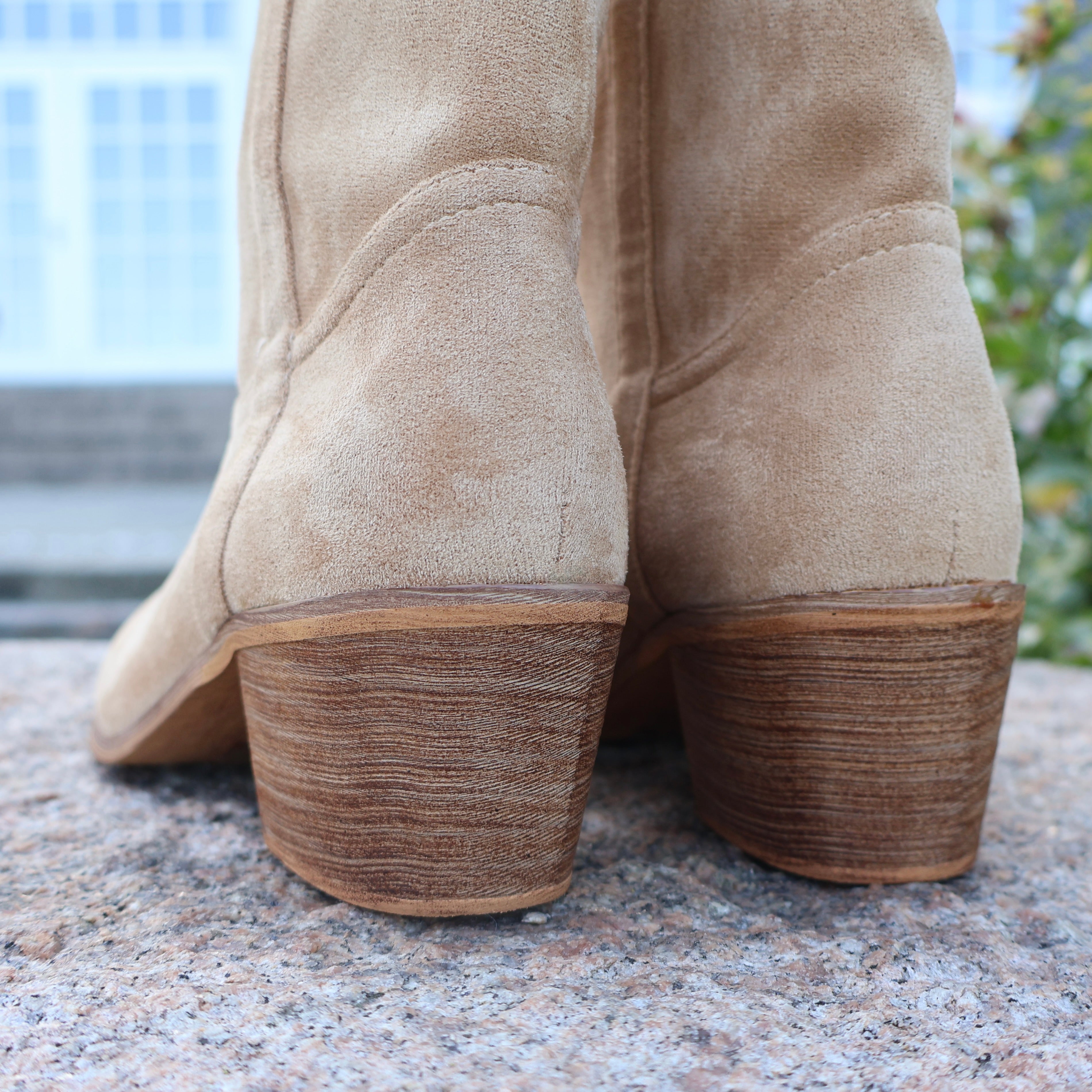 ANNA BOOTS - BEIGE