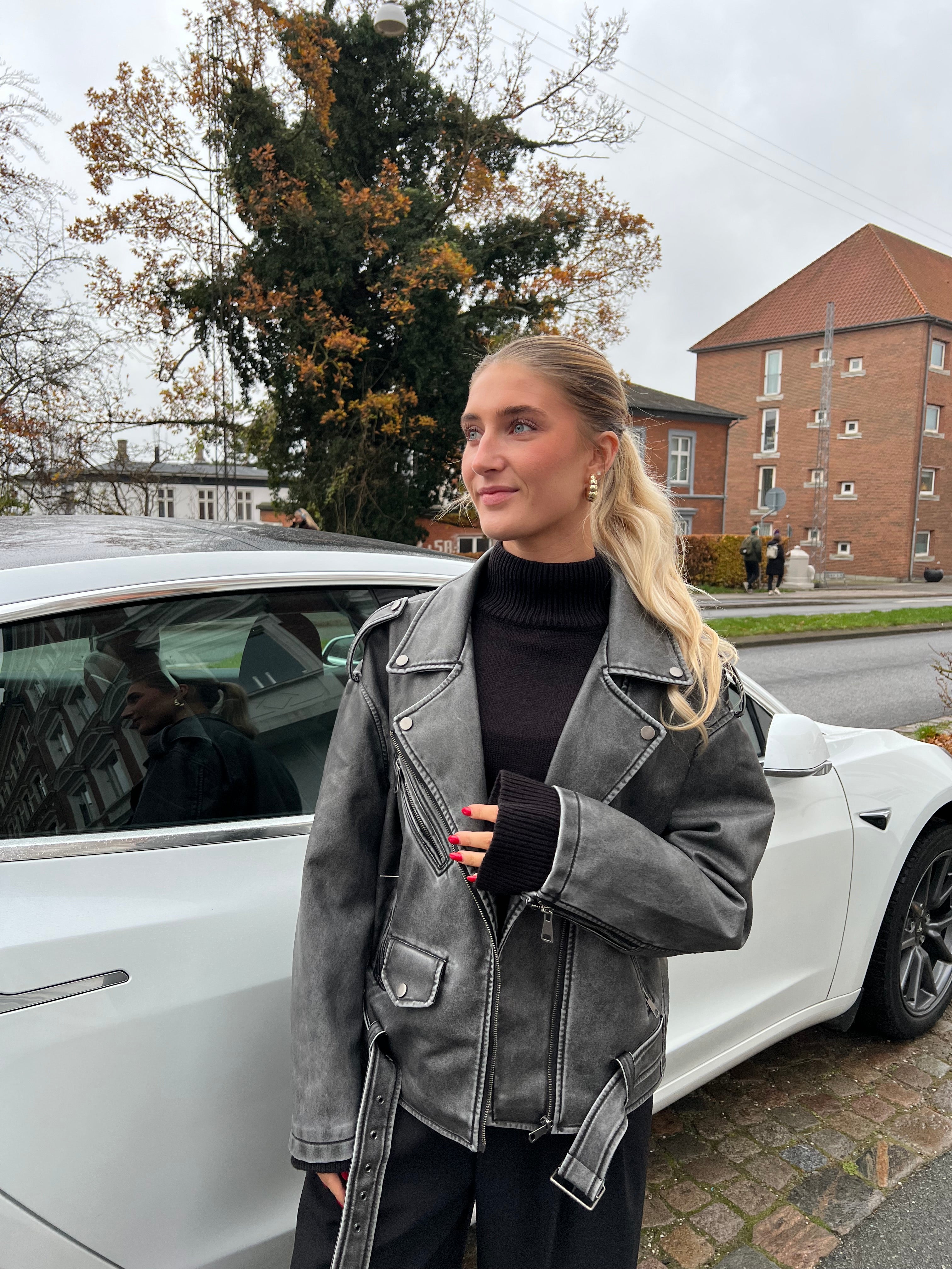 CLARA JAKKE